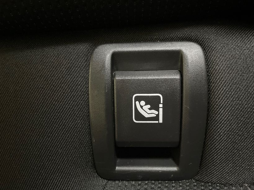 RENAULT MEGANE IV BERLINE 2021 - Photo n°40