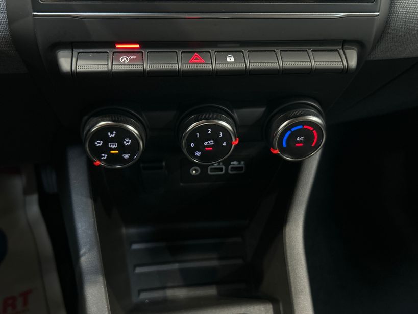 RENAULT CLIO V 2024 - Photo n°15