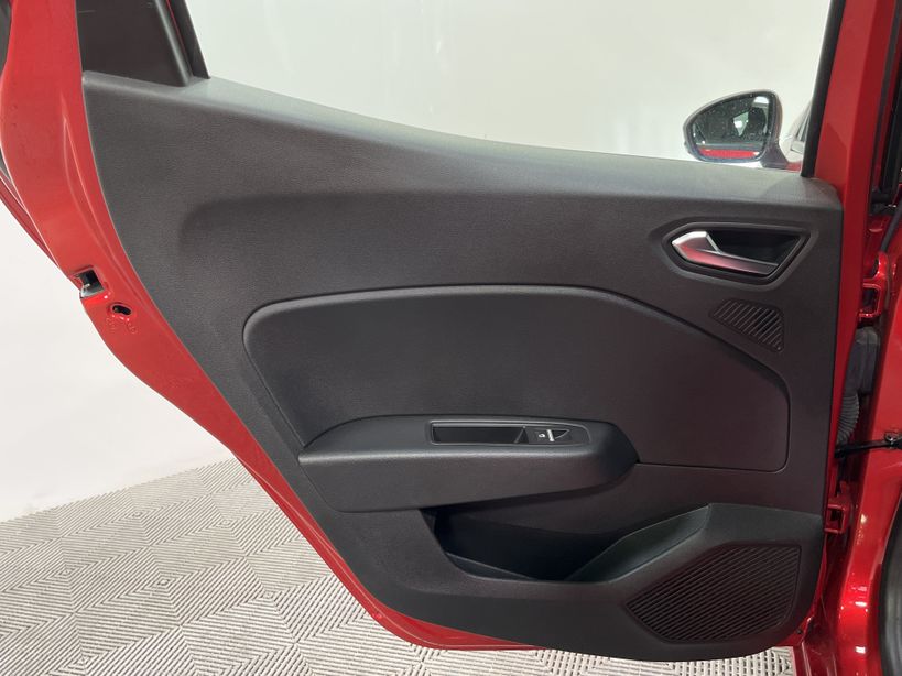 RENAULT CLIO V 2021 - Photo n°35