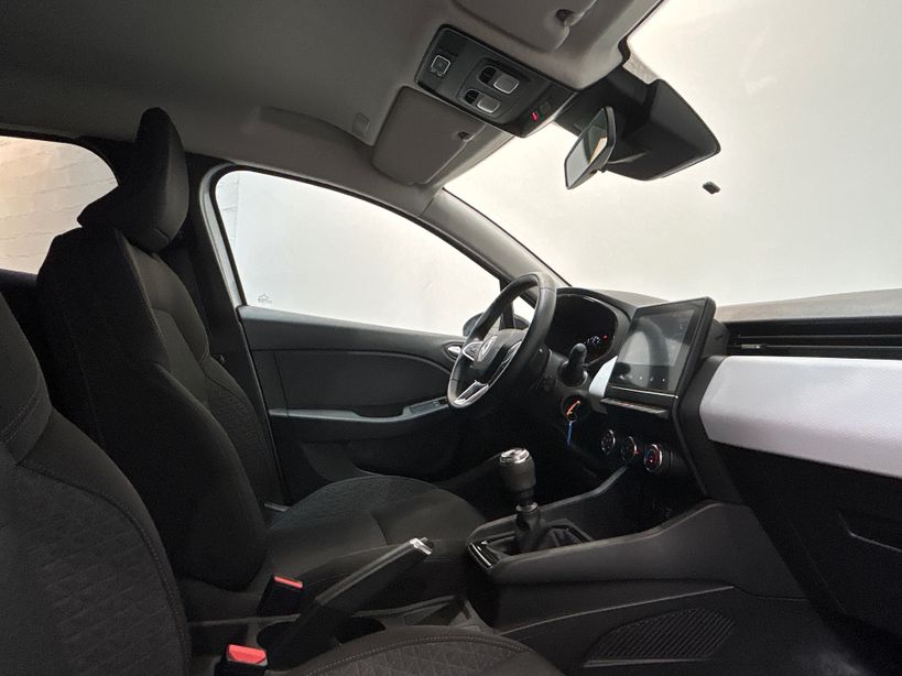 RENAULT CLIO V 2023 - Photo n°19