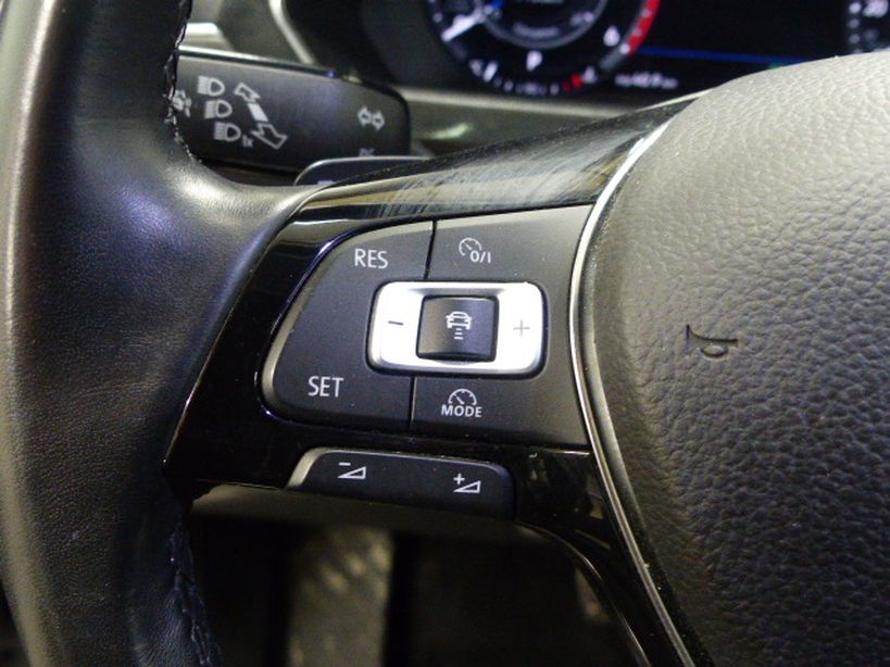 VOLKSWAGEN TIGUAN 2018 - Photo n°13
