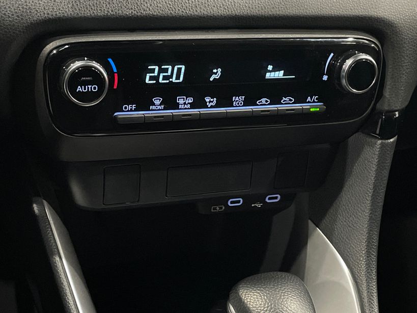 TOYOTA YARIS HYBRIDE 2025 - Photo n°17