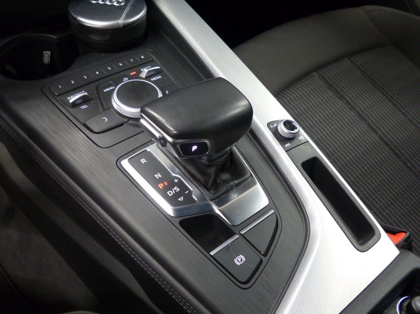 AUDI A4 2017 - Photo n°10