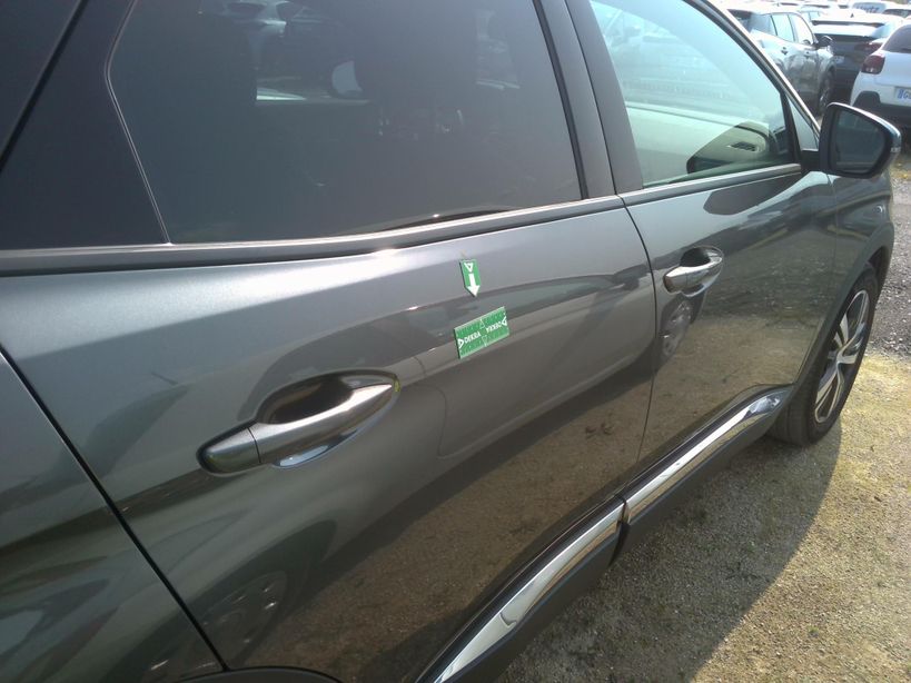 PEUGEOT 3008 2023 - Photo n°6