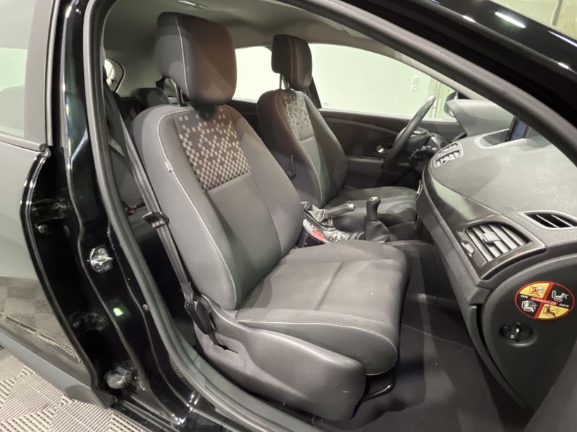 RENAULT MEGANE III BERLINE BUSINESS 2013 - Photo n°38