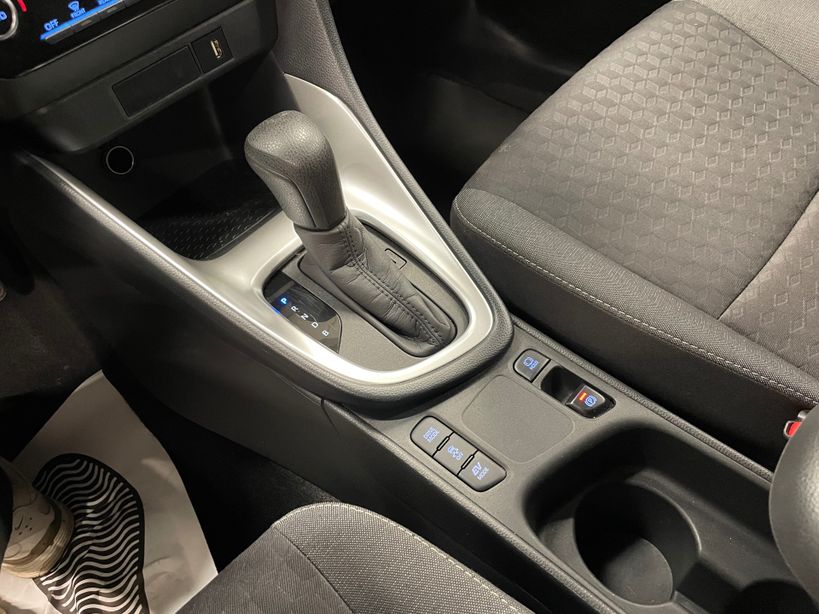 TOYOTA YARIS HYBRIDE MY21 2022 - Photo n°23