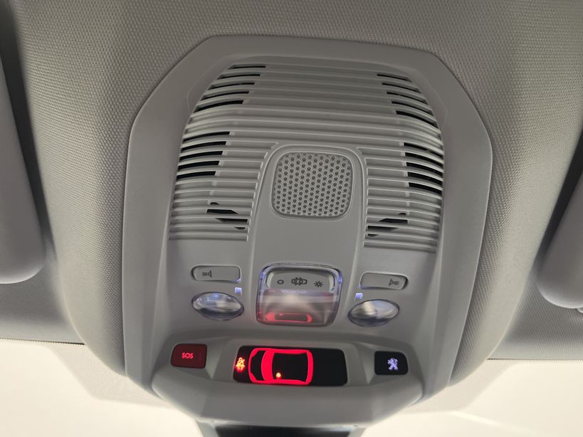 PEUGEOT 3008 2023 - Photo n°22