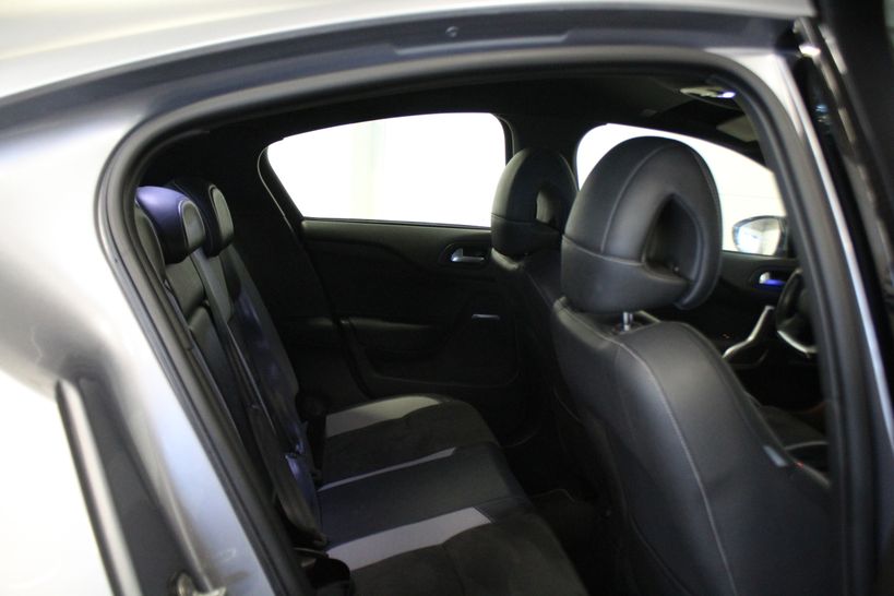 DS DS4 2017 - Photo n°7