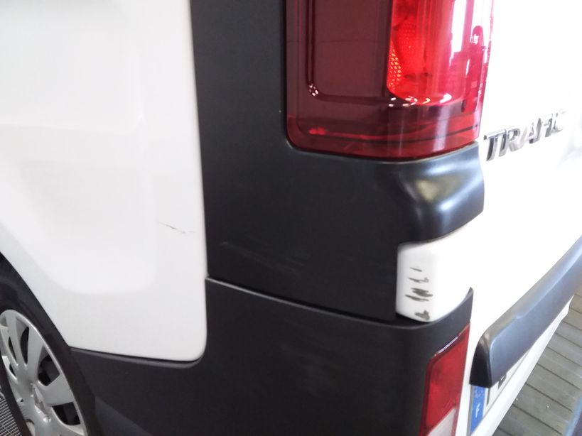 RENAULT TRAFIC FOURGON 2019 - Photo n°11