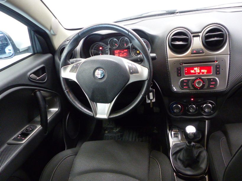 ALFA ROMEO MITO 2010 - Photo n°8