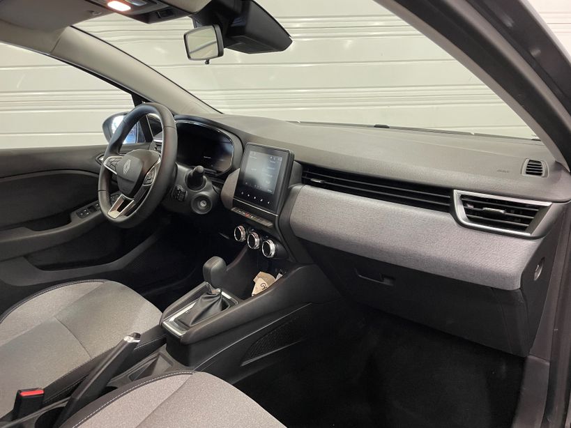 RENAULT CLIO V 2024 - Photo n°10