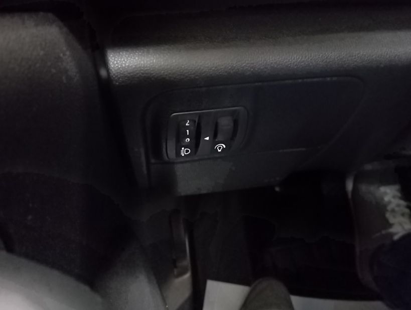 RENAULT MEGANE IV ESTATE 2021 - Photo n°32