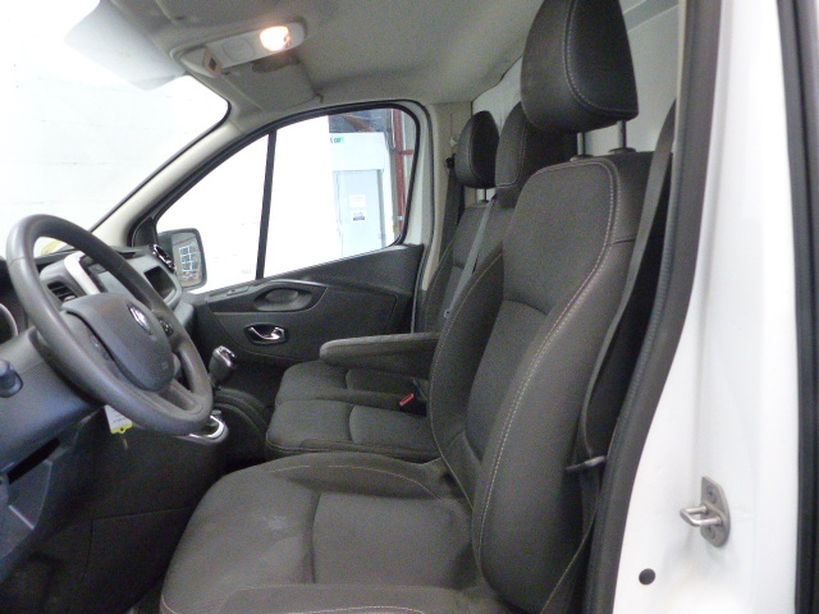 RENAULT TRAFIC FOURGON 2020 - Photo n°28