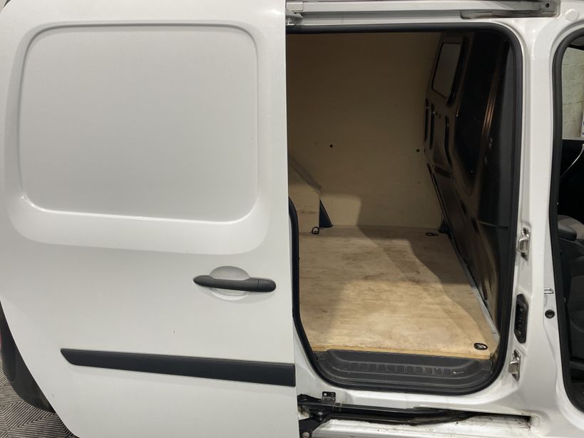 RENAULT KANGOO EXPRESS 2018 - Photo n°32