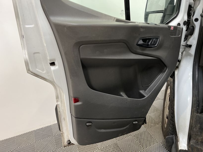 FORD TRANSIT FOURGON 2020 - Photo n°31
