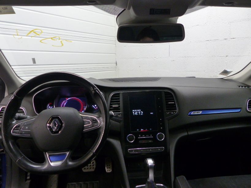 RENAULT MEGANE IV BERLINE 2019 - Photo n°9