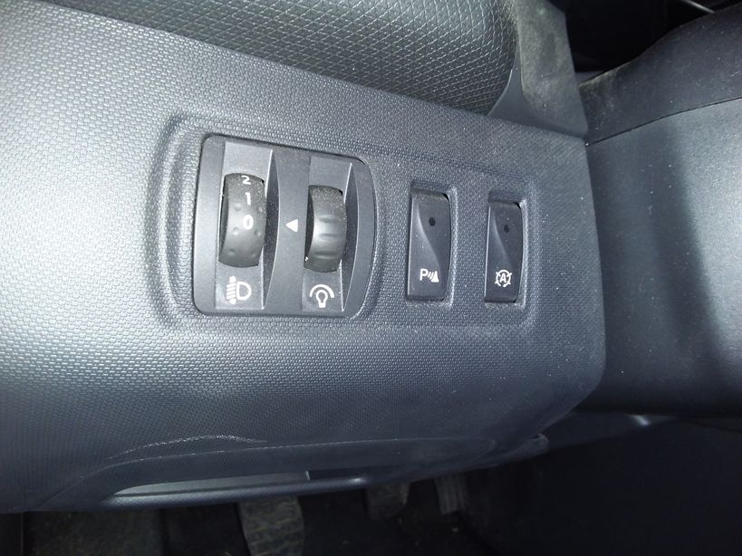 RENAULT CLIO IV 2015 - Photo n°11