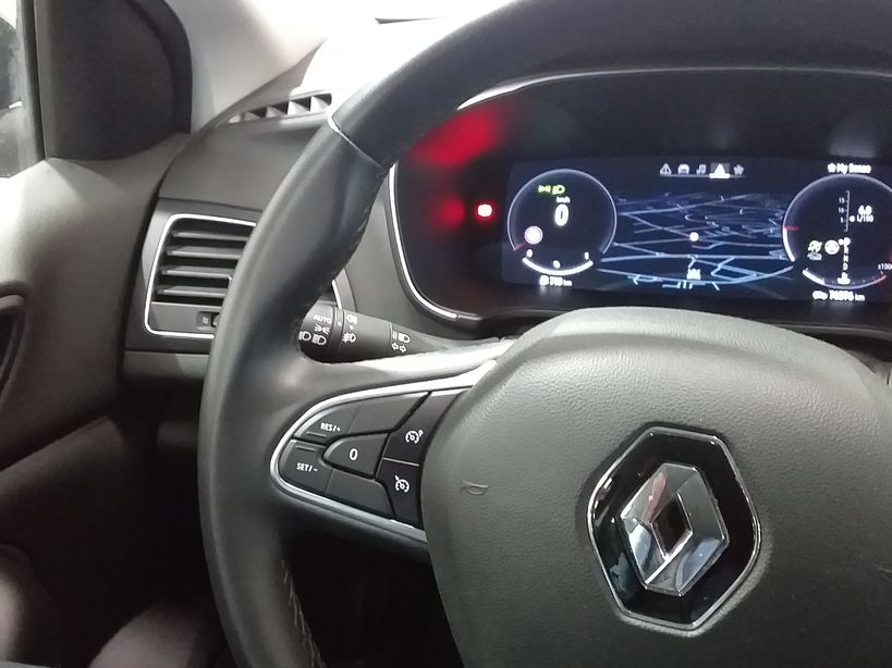 RENAULT MEGANE IV BERLINE 2022 - Photo n°14