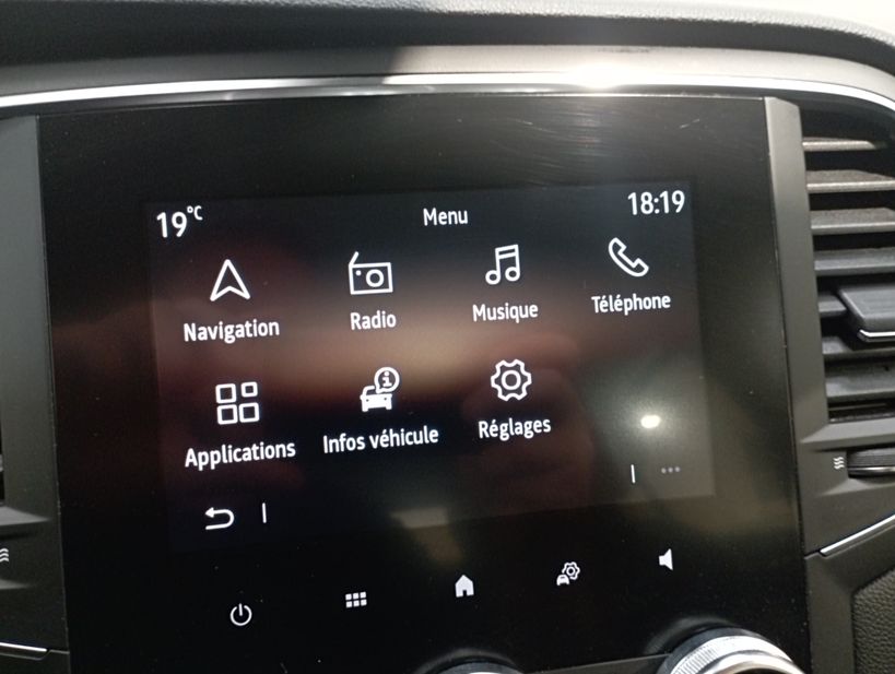 RENAULT MEGANE IV BERLINE 2021 - Photo n°17