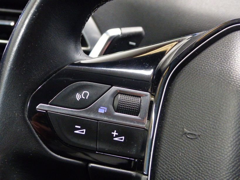 PEUGEOT 3008 2018 - Photo n°13