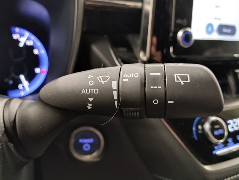 TOYOTA COROLLA TOURING SPORTS HYBRIDE MY22 2022 - Photo n°28