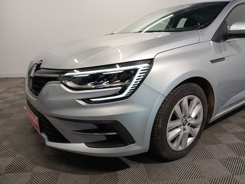 RENAULT MEGANE IV BERLINE 2021 - Photo n°3