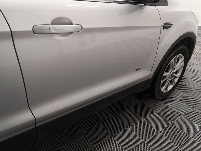 FORD KUGA 2018 - Photo n°8