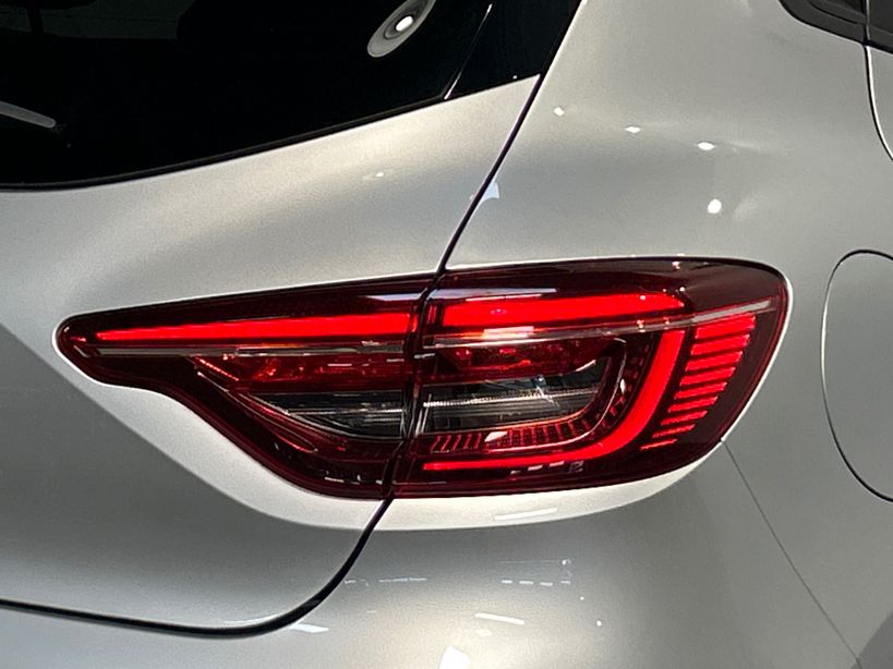 RENAULT CLIO V 2022 - Photo n°6