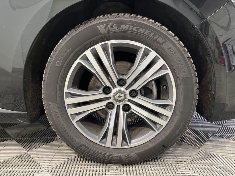 RENAULT MEGANE IV ESTATE 2021 - Photo n°7