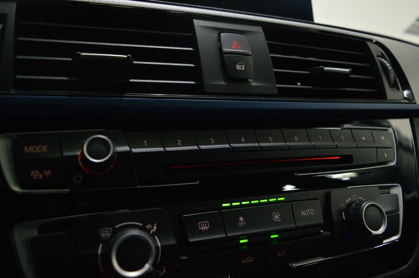 BMW SERIE 1 F20 LCI2 2019 - Photo n°13