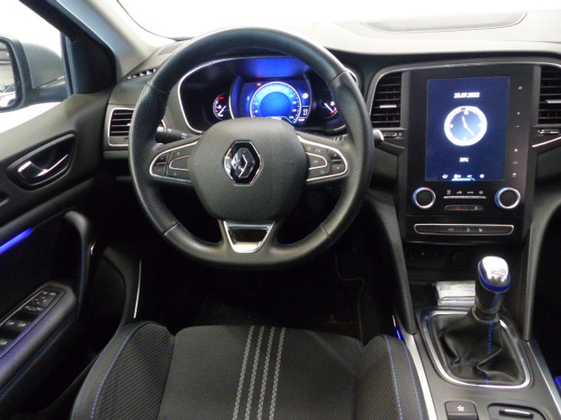 RENAULT MEGANE IV BERLINE 2018 - Photo n°16