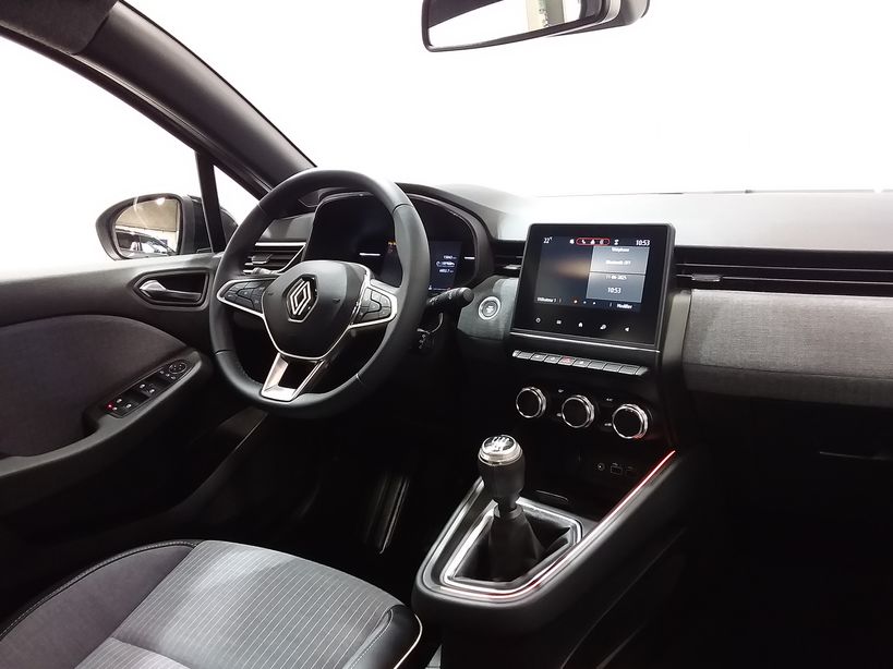RENAULT CLIO V 2024 - Photo n°9