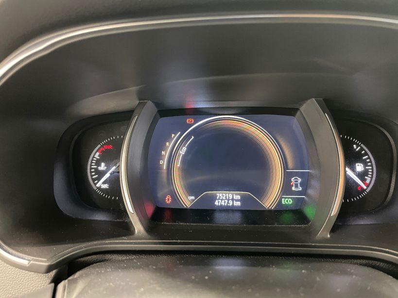 RENAULT MEGANE IV BERLINE BUSINESS 2020 - Photo n°24