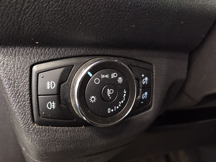 FORD TRANSIT COURIER FOURGON 2020 - Photo n°23