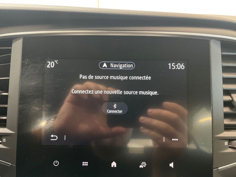RENAULT MEGANE IV BERLINE 2021 - Photo n°17