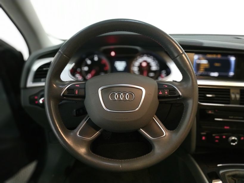 AUDI A4 BUSINESS 2015 - Photo n°22