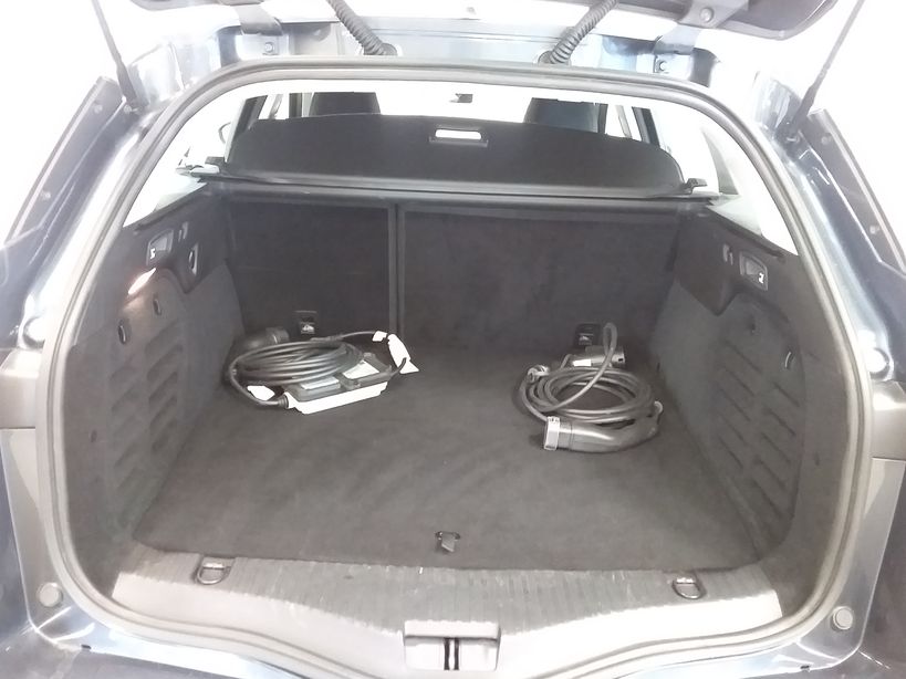 RENAULT MEGANE IV ESTATE 2021 - Photo n°10