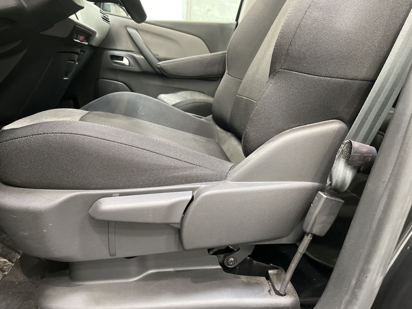 CITROEN C4 SPACETOURER BUSINESS 2020 - Photo n°37