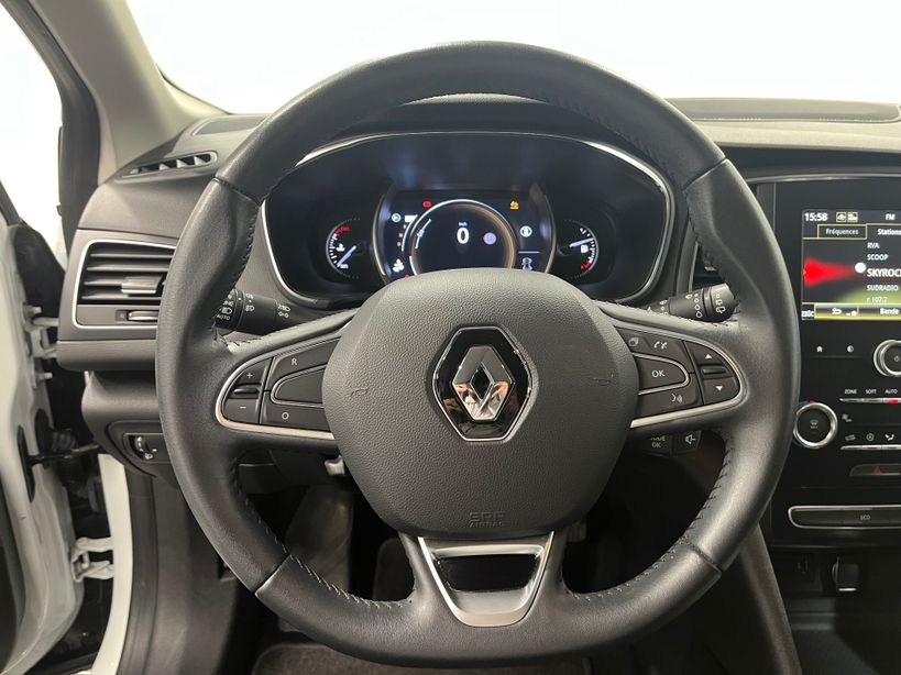 RENAULT MEGANE IV BERLINE BUSINESS 2020 - Photo n°11