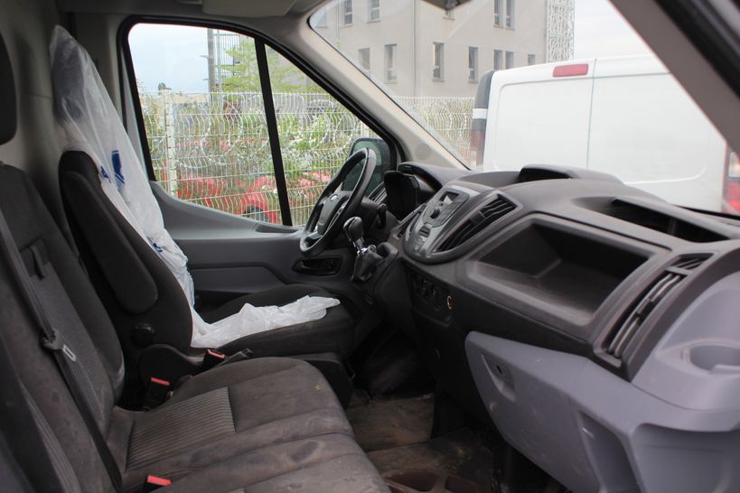 FORD TRANSIT FOURGON 2017 - Photo n°5