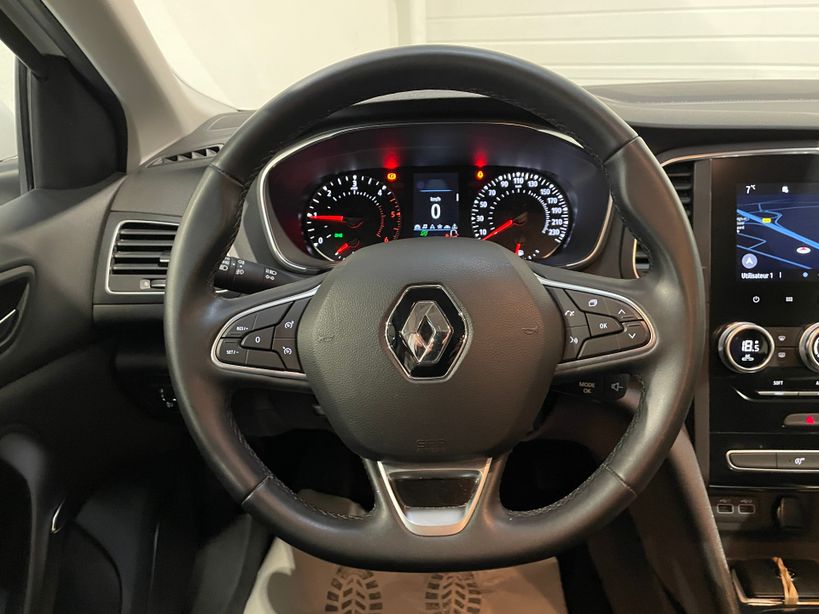 RENAULT MEGANE IV BERLINE 2022 - Photo n°14