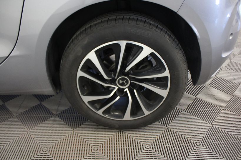 DS DS4 2017 - Photo n°25