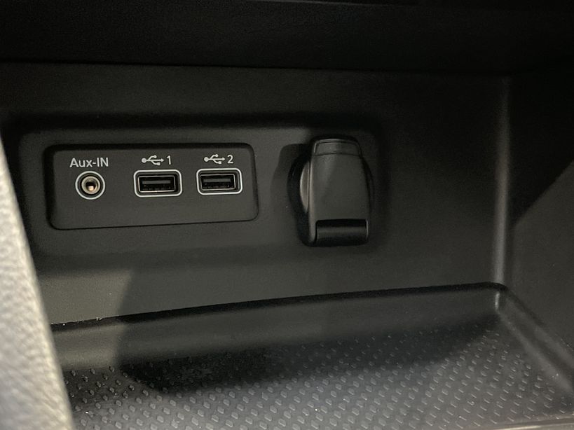RENAULT MEGANE IV ESTATE 2022 - Photo n°19