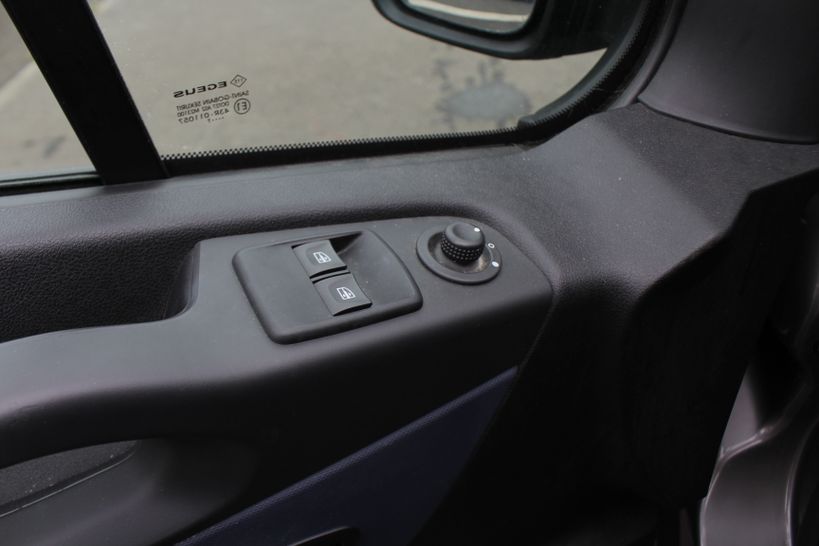 OPEL VIVARO COMBI 2017 - Photo n°11