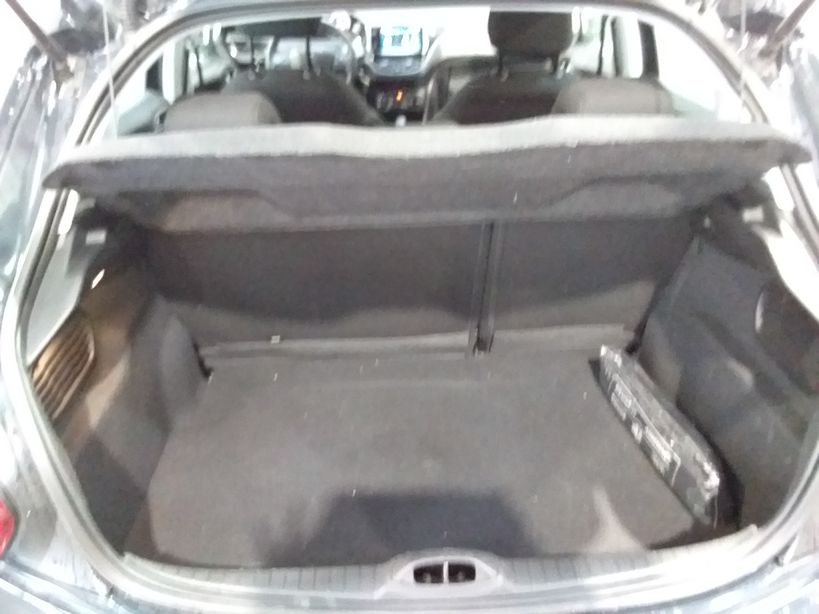PEUGEOT 208 2020 - Photo n°18