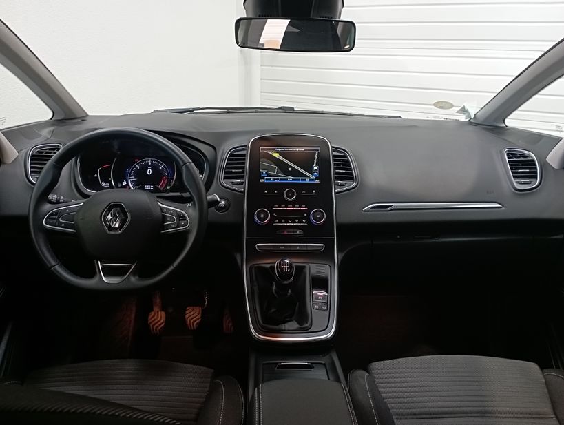 RENAULT GRAND SCENIC IV 2019 - Photo n°15