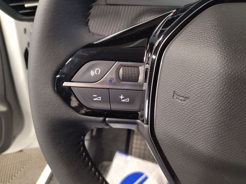 PEUGEOT 208 2022 - Photo n°26
