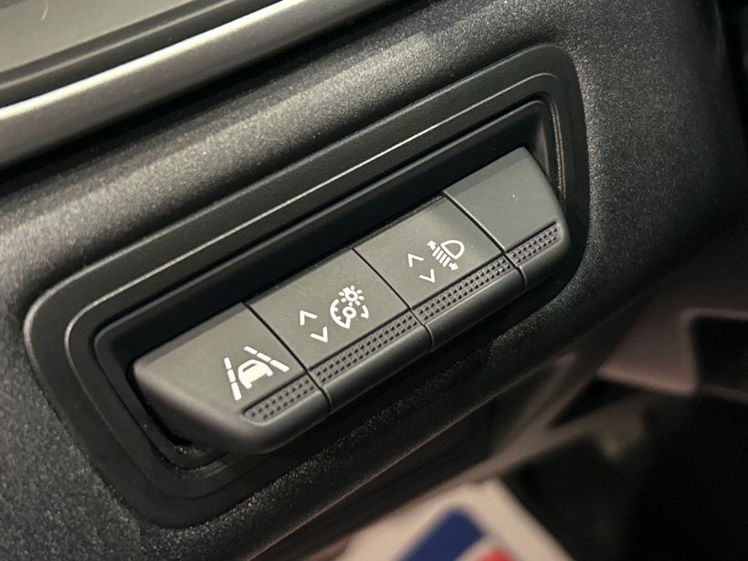 RENAULT CAPTUR 2021 - Photo n°31