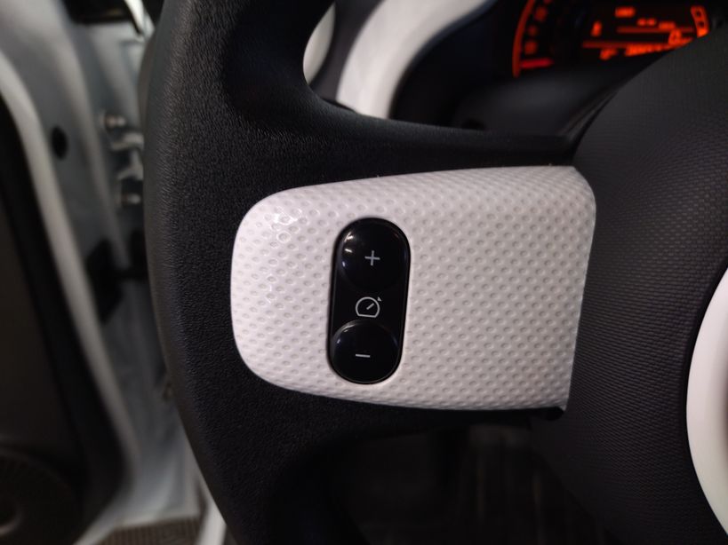 RENAULT TWINGO III 2021 - Photo n°25