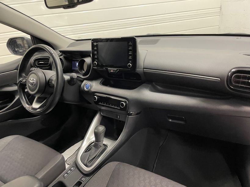 TOYOTA YARIS HYBRIDE MY21 2022 - Photo n°10